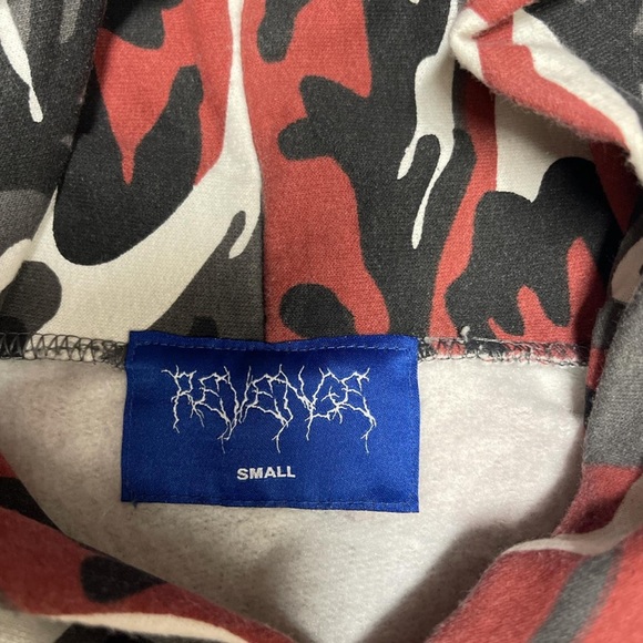 red camo revenge hoodie - Picture 3 of 4